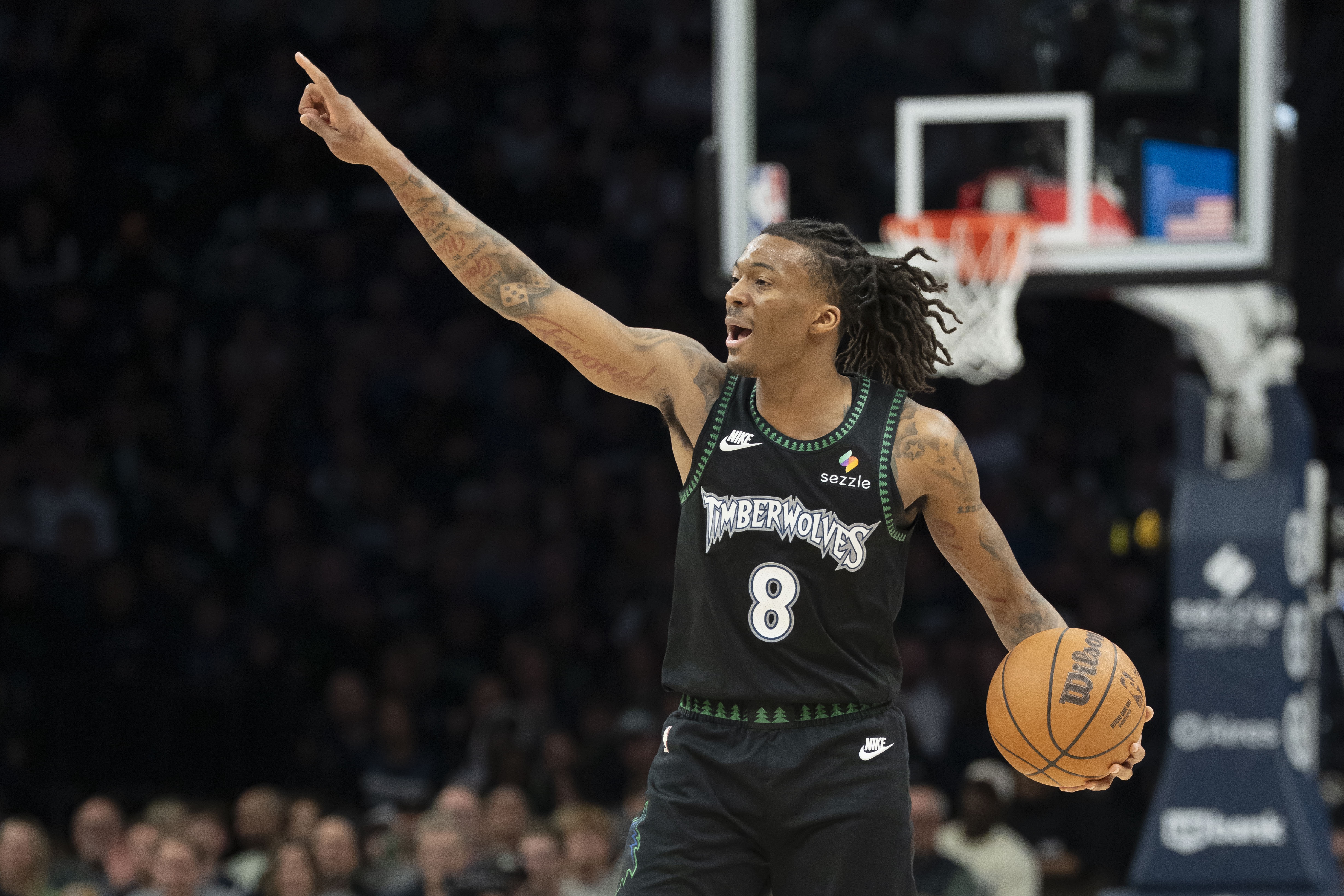 百家乐玩法-海兰德最近3场场均19.3分5板5.3助1.7断 投篮命中率50% 三分51.9%